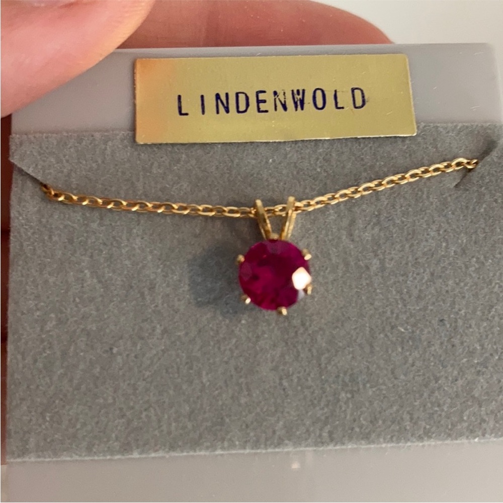Linden Gold Necklace with Red Gemstone